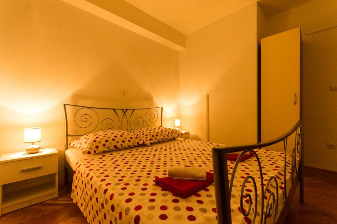 דירות טרוגיר Apartman Ruza מראה חיצוני תמונה
